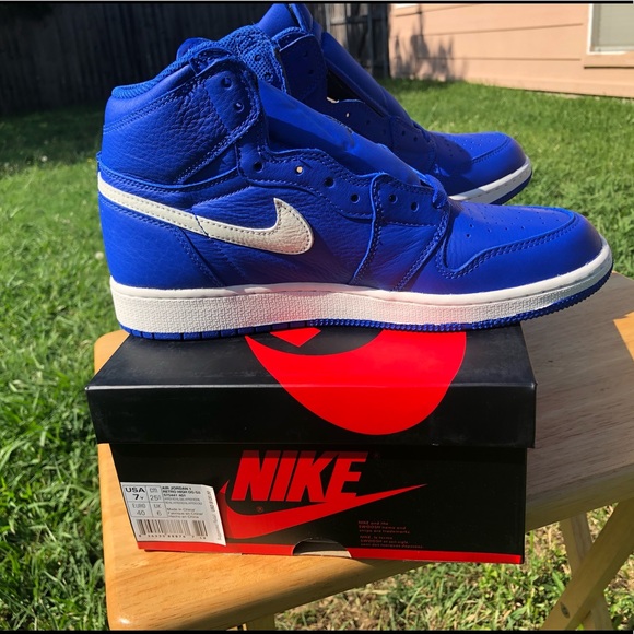 Jordan 1 Retro High Hyper Royal sz 7 GS Royal toe - Picture 3 of 7